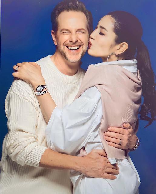 アンミカ、夫婦キス2ショットを公開💋クレオパトラ姿も話題に❗️