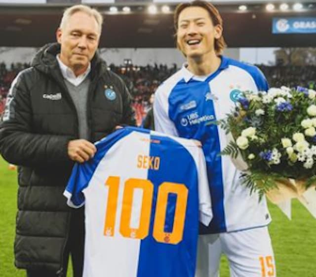 瀬古歩夢　所属クラブから背番号「100」のユニフォーム