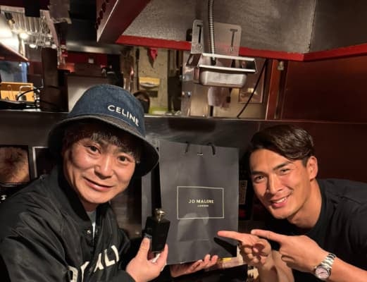 カラテカ入江、元サッカー日本代表選手との食事に「会うと明るくてめちゃくちゃ元気になる」とご満悦