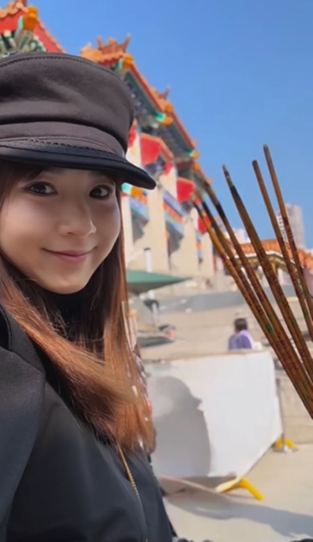 香港で満喫！タレント・ほしのあきがカウントダウンの様子を公開