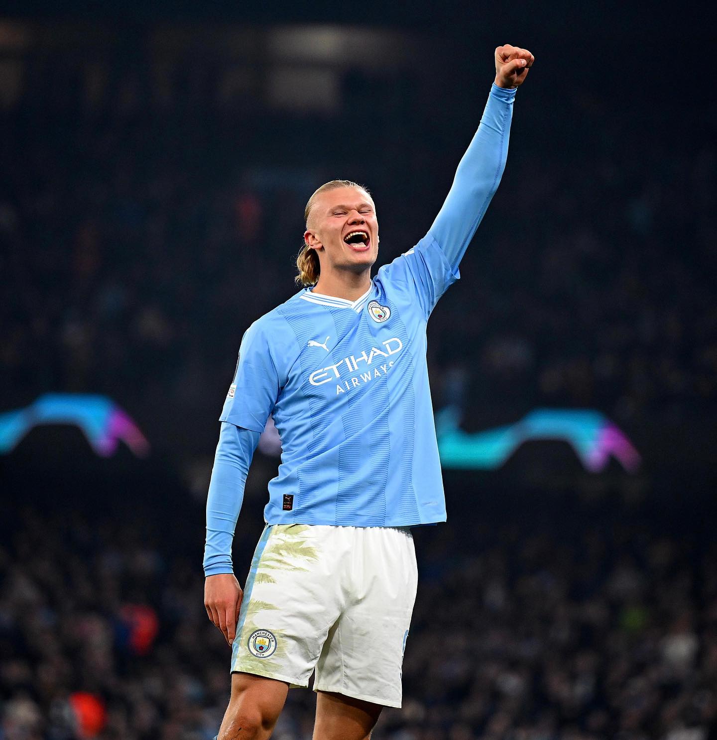 「まさに怪物」ハーランドが衝撃ゴール含む2発で勝利に導く！