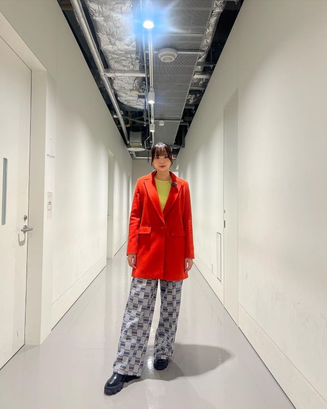 岡田紗佳のスタイルが良すぎると話題に「めっちゃオシャレ」