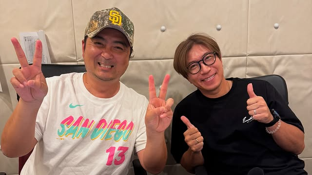 「 皆さま、おはようございます」多村仁志、徹夜明けでも笑顔で解説を務める