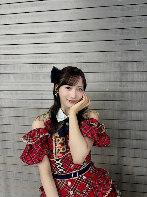 華やかなツアー開幕！小栗有以、