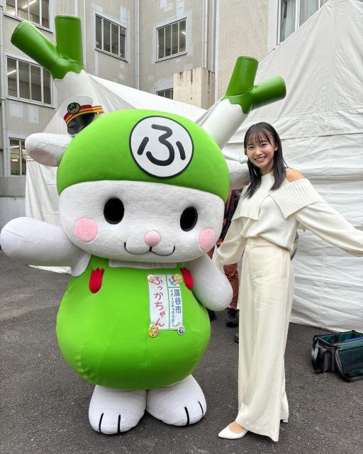 「可愛すぎる」志田音々、埼玉県民の日に渋沢栄一ゆかりの地で「あの人気マスコット」と笑顔でパシャリ！