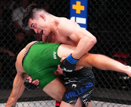 UFC圧倒的！“CHINO”バジェホスが完封勝利で実力を証明！