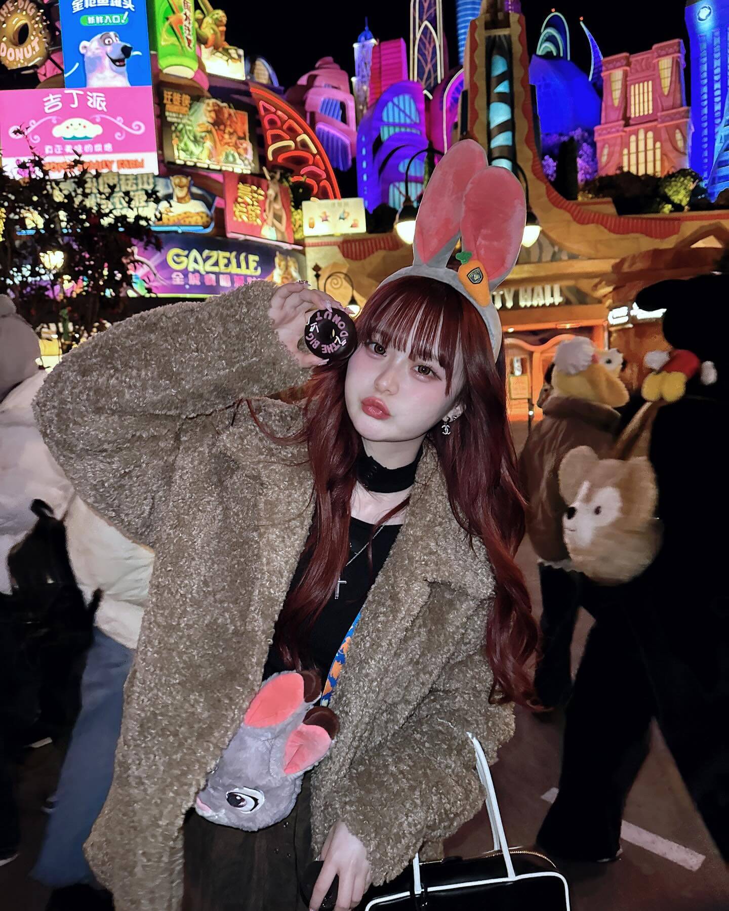 人気インフルエンサー、桜が可愛すぎる上海ディズニーショット公開で「可愛すぎます！！」の声続々