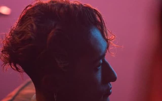 イケメン通り越して、もはや何！？Snow Man・岩本照の最新ショットが「色気大好きっ」と話題に！