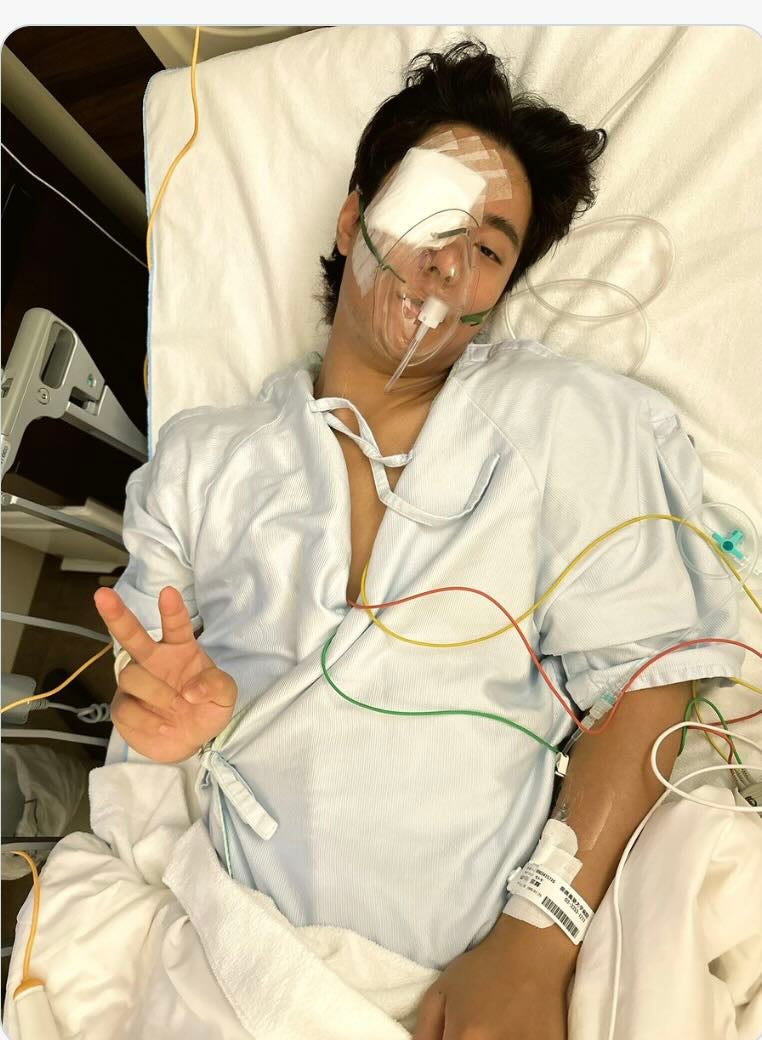 ブレイキングダウンでも話題の格闘家が病院のベッドで25歳の誕生日を迎える