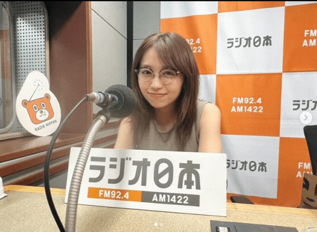 「可愛すぎる」大原優乃の「メガネ」姿にやられるファン続出⁉