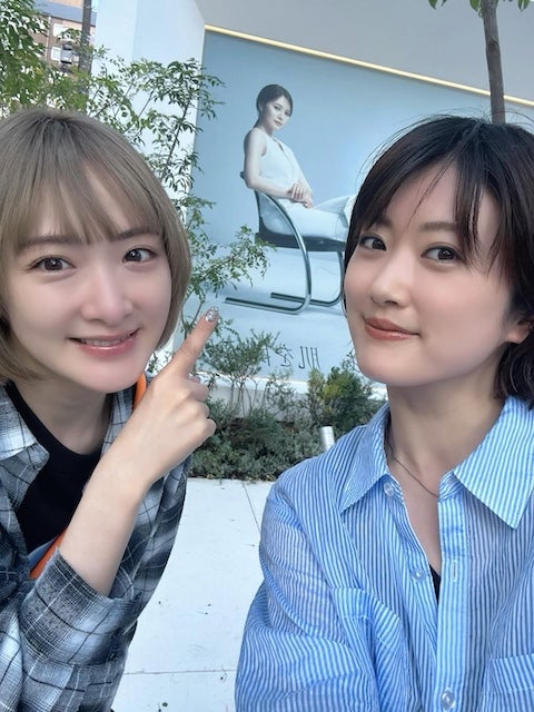 元乃木坂46・樋口日奈、“お姉ちゃん”との仲良しオフショット公開！