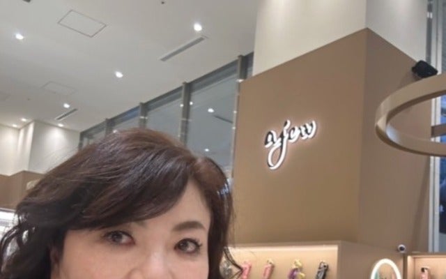 「むちゃ可愛いのんいっぱいあったわぁ」ハイヒール・モモコがルクアにあるajewへ！