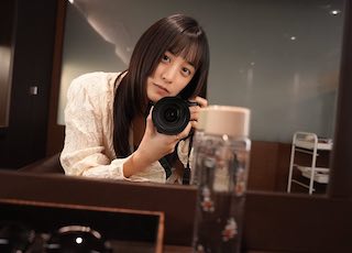 人気モデルの報告にファン驚愕?!「痛んでた風には見えんかったけど…」鬱ツヤ髪を披露