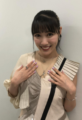 超人気アイドルメンバーが”あの国民的アニメ”のアクセサリーを披露！？