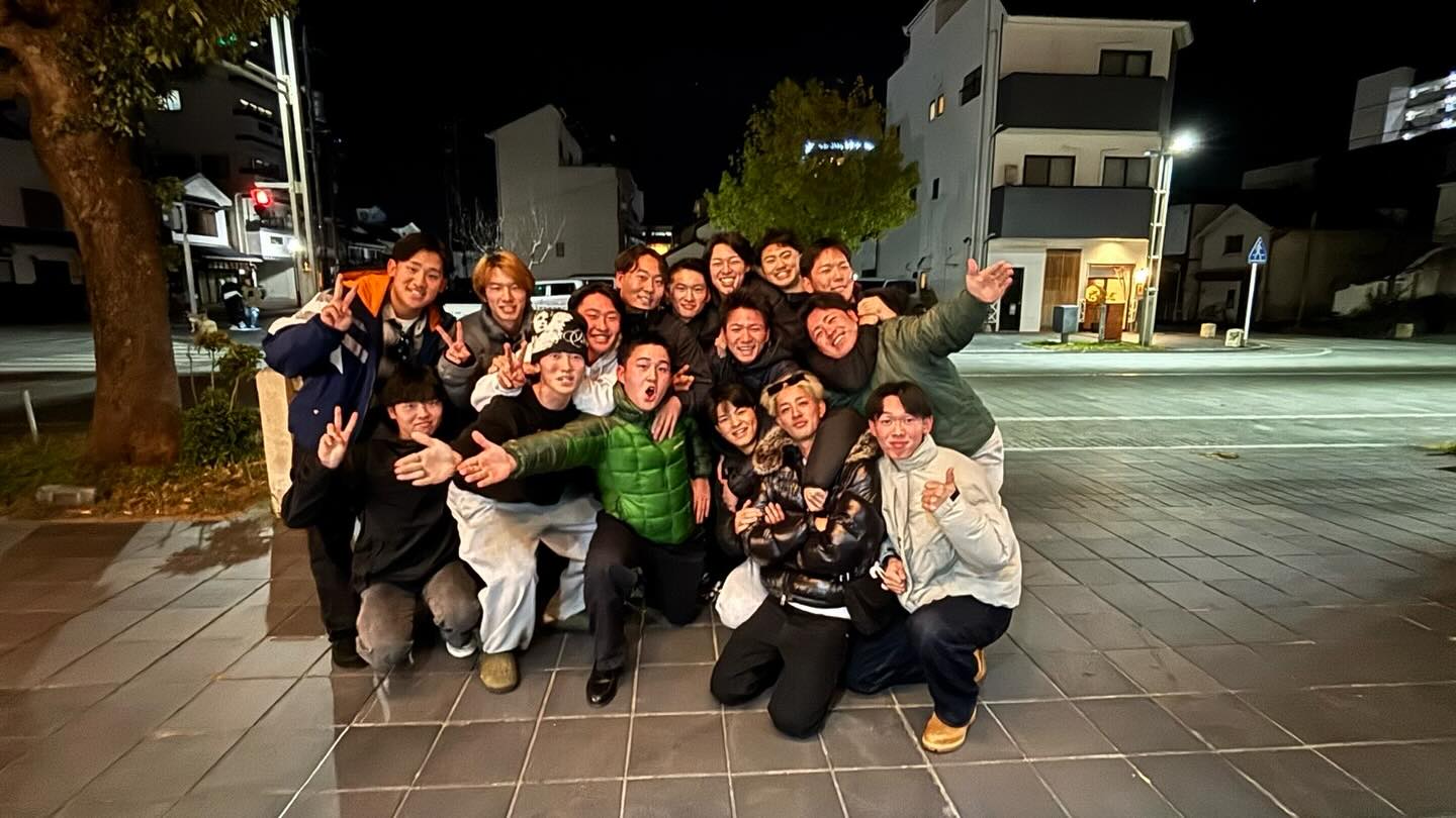 ヤクルト鈴木叶、39期メンバーと今年最後の宴会