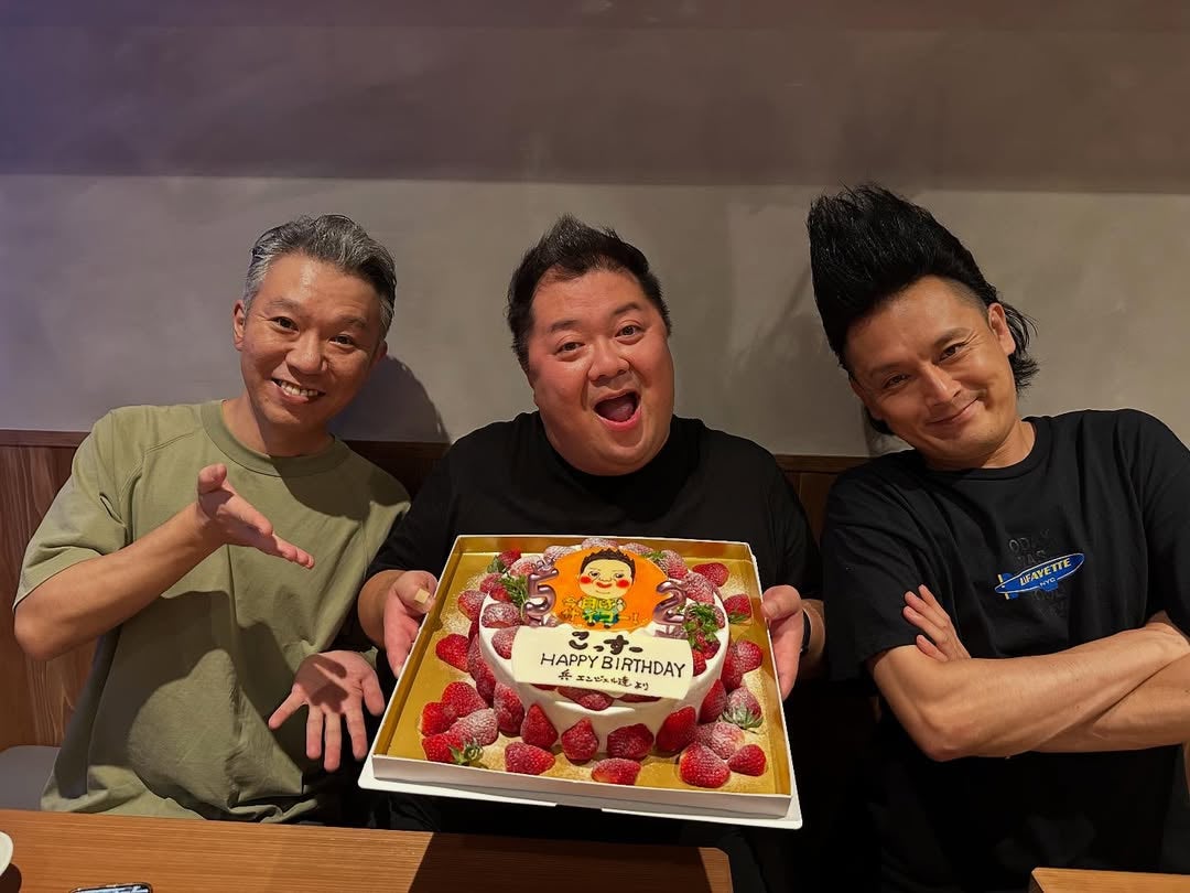 お笑いタレント・ブラックマヨネーズ小杉竜一、誕生日ライブを終え「俺、幸せ者すぎるやん」