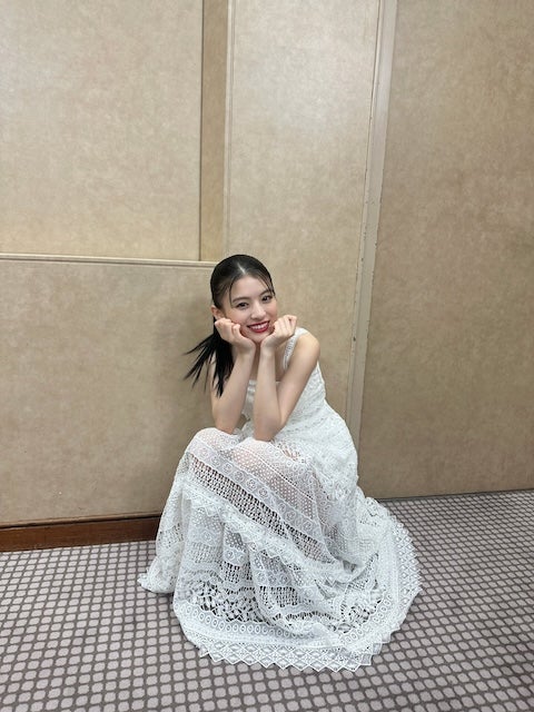 「キラキラしてたよ✨」注目の映画のヒロイン役が白ワンピ姿を公開し話題に