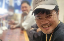 「これで並盛り！？」バッドボーイズ佐田正樹、“男前すぎる爆盛カレー”に驚きの声！