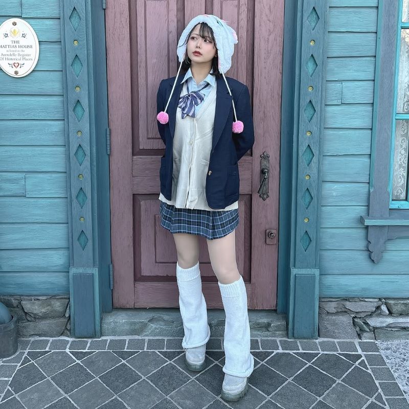 あの人気インフルエンサー最新ショットが可愛すぎる故に「本当にこの世に存在するのか？」と話題に