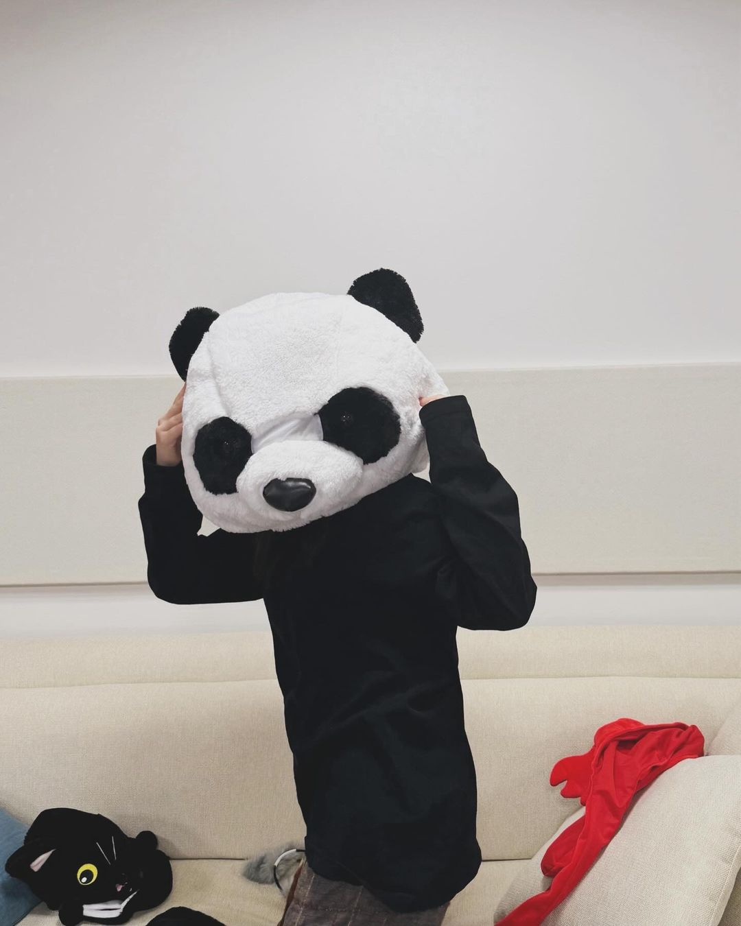 与田祐希  パンダの被り物ショット！？「インスタ映え？🐼」