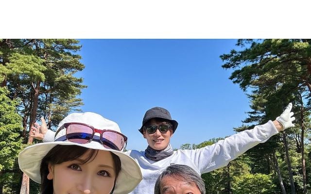 横山ルリカ、青空の下で笑顔弾ける爽快ラウンド。てんとう虫も涼むゴルフ日和に仲間との最高ショット