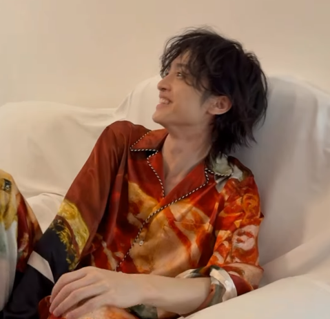 玉森裕太、モデル撮影のメイキング動画を公開「めっちゃセクシー」