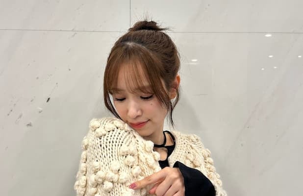 日向坂46・佐々木久美、バレンタインオフショットを公開！