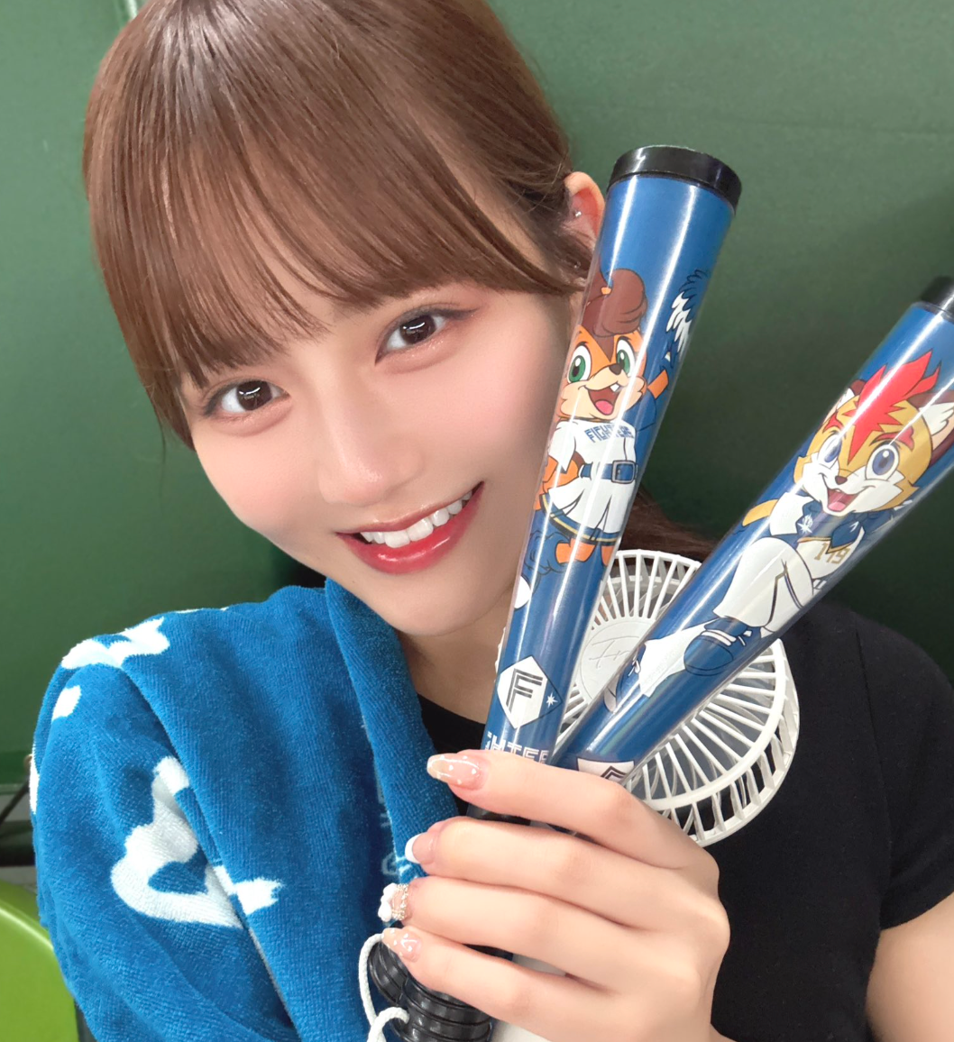 「勝利の女神で神」=LOVEの人気メンバー、酷暑ベルーナDでの涼しげな笑顔ショットが話題