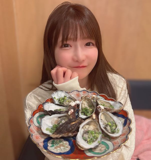 「お店つぶれちゃわない？」大食いアイドル・もえあず、◯◯食べ放題に「何個食べたんだろ…」