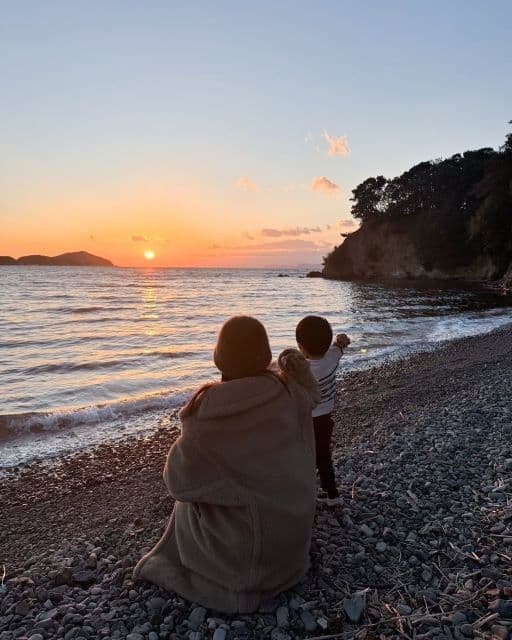 舟山久美子、年末年始は大好きな〇〇へ！子どもとのショットを公開してファンからは”素敵な写真”の声！