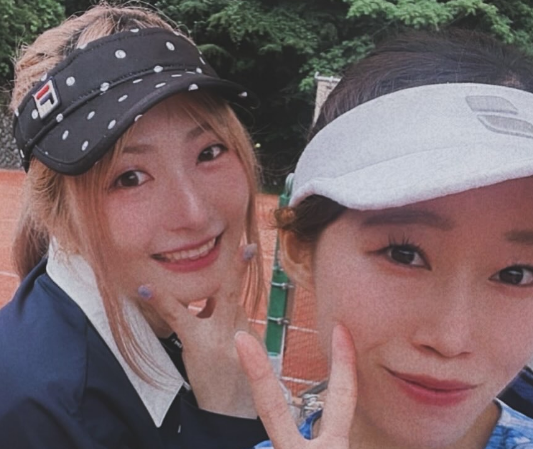 テニス美女子、パパス団体戦に出場！癒し度満点の空間で魅せたフォト＆グルメショットも公開