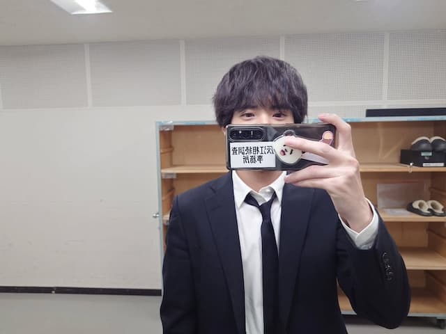 赤楚衛二のカッコ良すぎる自撮りショットが話題に