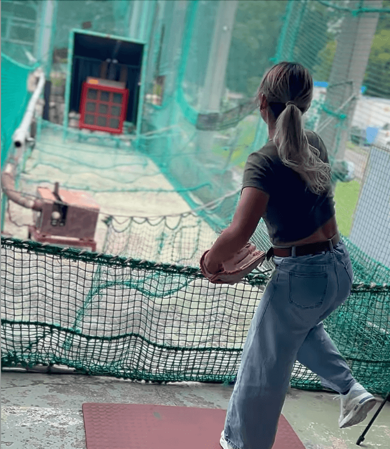 「さすがフォームが美しい」やり投げの元日本女王が披露した“豪速球”にファンが感嘆！