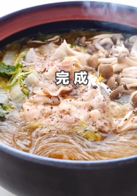 寒い冬にピッタリ！料理研究家 Ｙｕｕが教える「豚バラ白菜の春雨鍋」