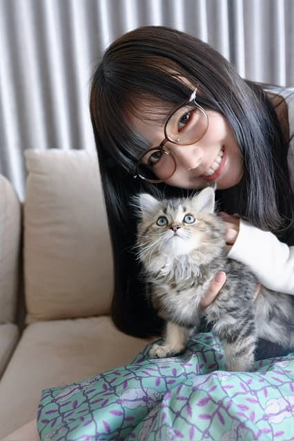 「人生の幸福度が爆上がりしています…」東雲うみが”猫の日”に愛猫を紹介！
