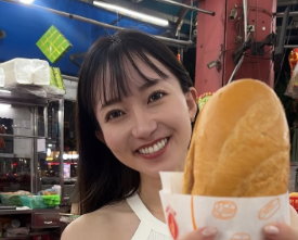 顔より大きいバインミー！？長谷川朋加の