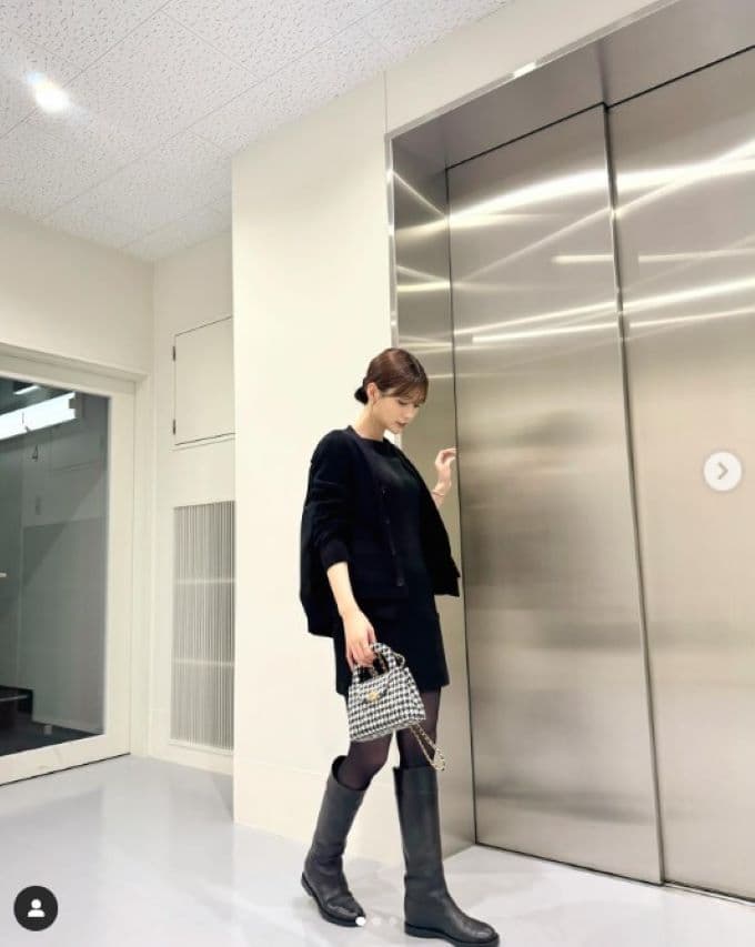 生見愛瑠の最新秋服ショットにファン歓喜「可愛すぎてスタイル良すぎて」