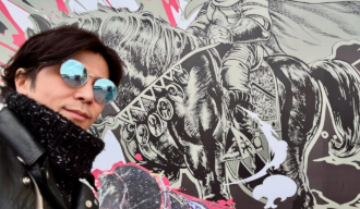 「馬の筋肉がエグい…！」武田真治、ばんえい競馬観戦ショットを公開