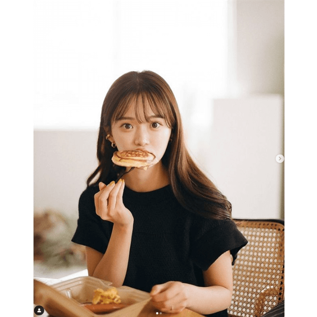 田久保夏鈴のキュートなスイーツショットがあまりの可愛さにファン「破壊力やばい」と秒で恋落ち