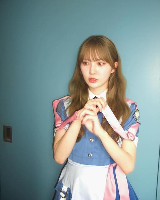 日向坂46の人気メンバーが公開した儚げなオフショットが話題 2万いいね超え