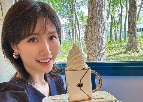 横山ルリカ、「食べられるアート」に衝撃。森のカフェで魅せた美しすぎるスイーツ時間