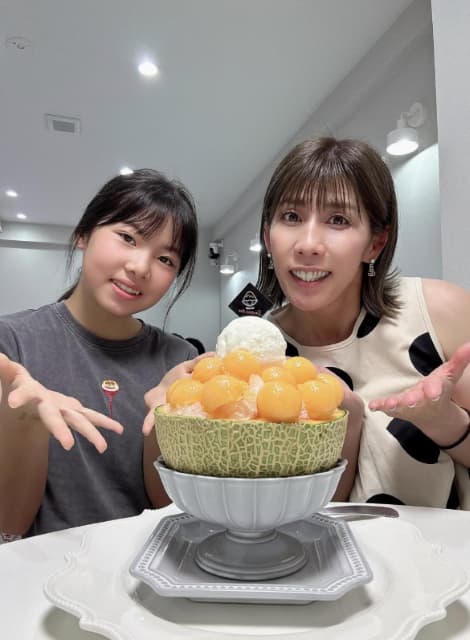 「いろんな味のかき氷を食べてきたよ」吉田沙保里がかき氷を堪能！