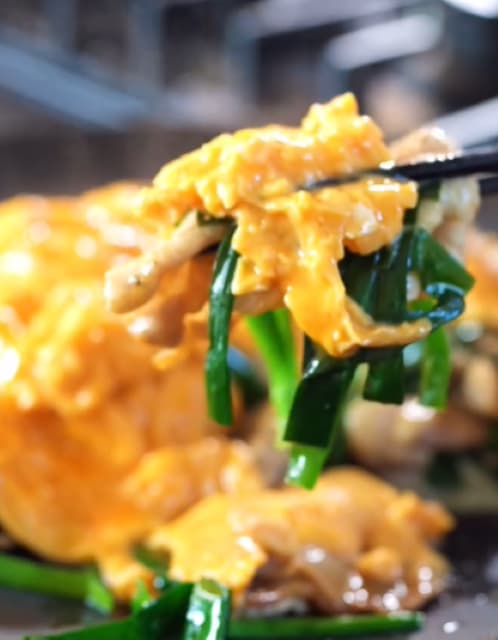 10分で作れる豚ニラ玉！料理人 森洋太がレシピを公開！