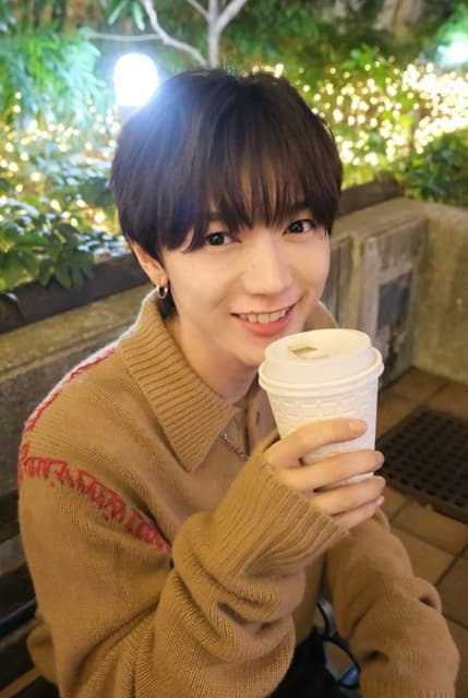 上目遣いが最高！アイドル 七五三掛龍也 可愛すぎる写真を披露！