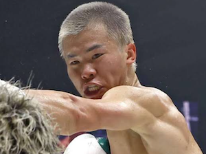 那須川天心が紙コップを積み上げる動画を投稿