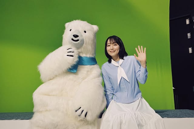 「動きがずっとかわいい」吉岡里帆、ユニークダンスで話題CMの