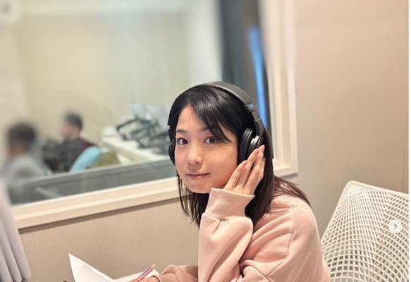 中村静香が音声録音現場でのオフショットを公開！収録の声を楽しみしているファンも