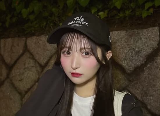 「クールな服装も似合う！」CANDY TUNE・小川奈々子、普段の衣装とは違ったカジュアルガーリーな私服を公開！