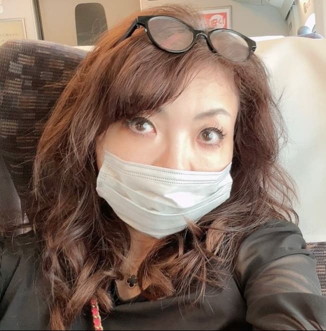 ハイヒールモモコ　新幹線で京都へ！祇園花月とアイスオーレでリフレッシュ