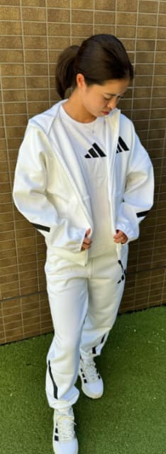 女子プロサッカー選手 長谷川唯  スポーツウェアを紹介！